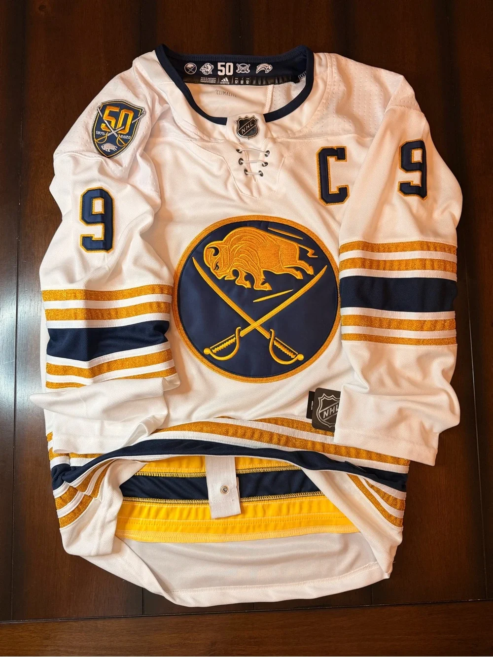 New w/tags Authentic Buffalo Sabres 50th anniversary jack eichel jersey Sewn